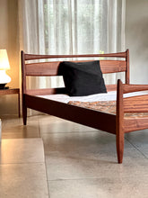 Load image into Gallery viewer, Vintage DS Vorster Double Bed (Including spring base)
