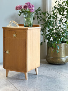 Single Pedestal/Side Table