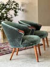 Load image into Gallery viewer, Mid-Century Modern Pair of Refined Lounge Chairs
