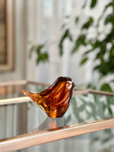Load image into Gallery viewer, Little Glass Bird, Wedgewood
