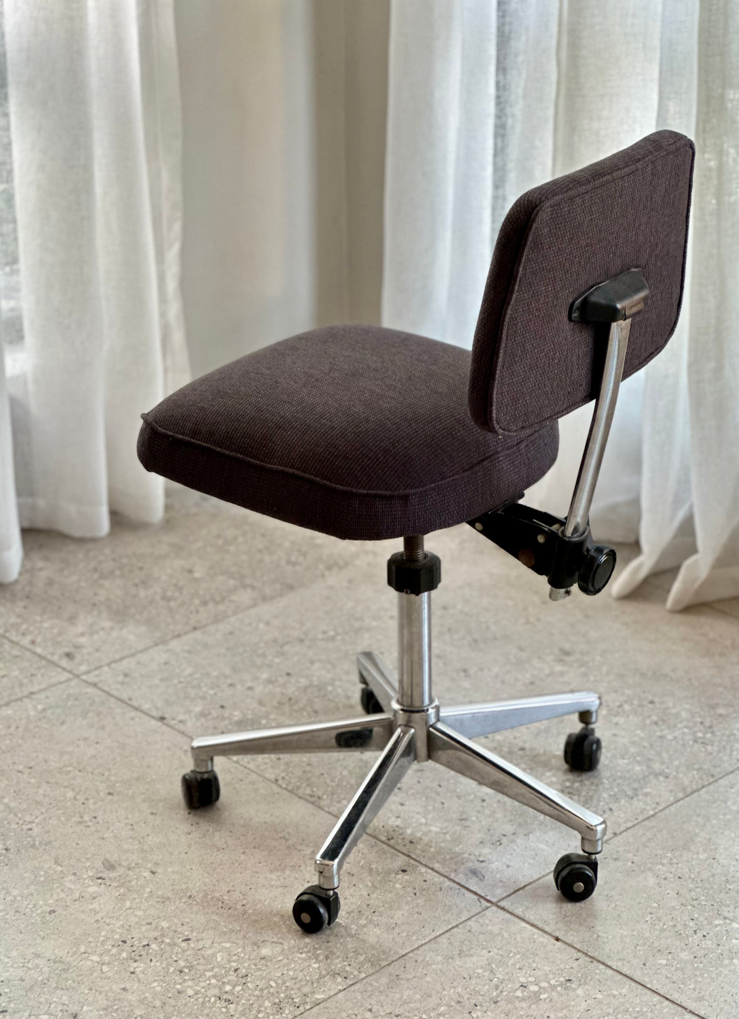 Retro Office Swivel Chair