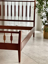 Load image into Gallery viewer, Queen Bed in Solid Sapele Mahogany
