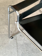 Load image into Gallery viewer, Pair of Vintage Wassily Chairs
