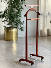 Load image into Gallery viewer, Fratelli Reguitti Wooden Dumb Valet
