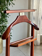 Load image into Gallery viewer, Fratelli Reguitti Wooden Dumb Valet
