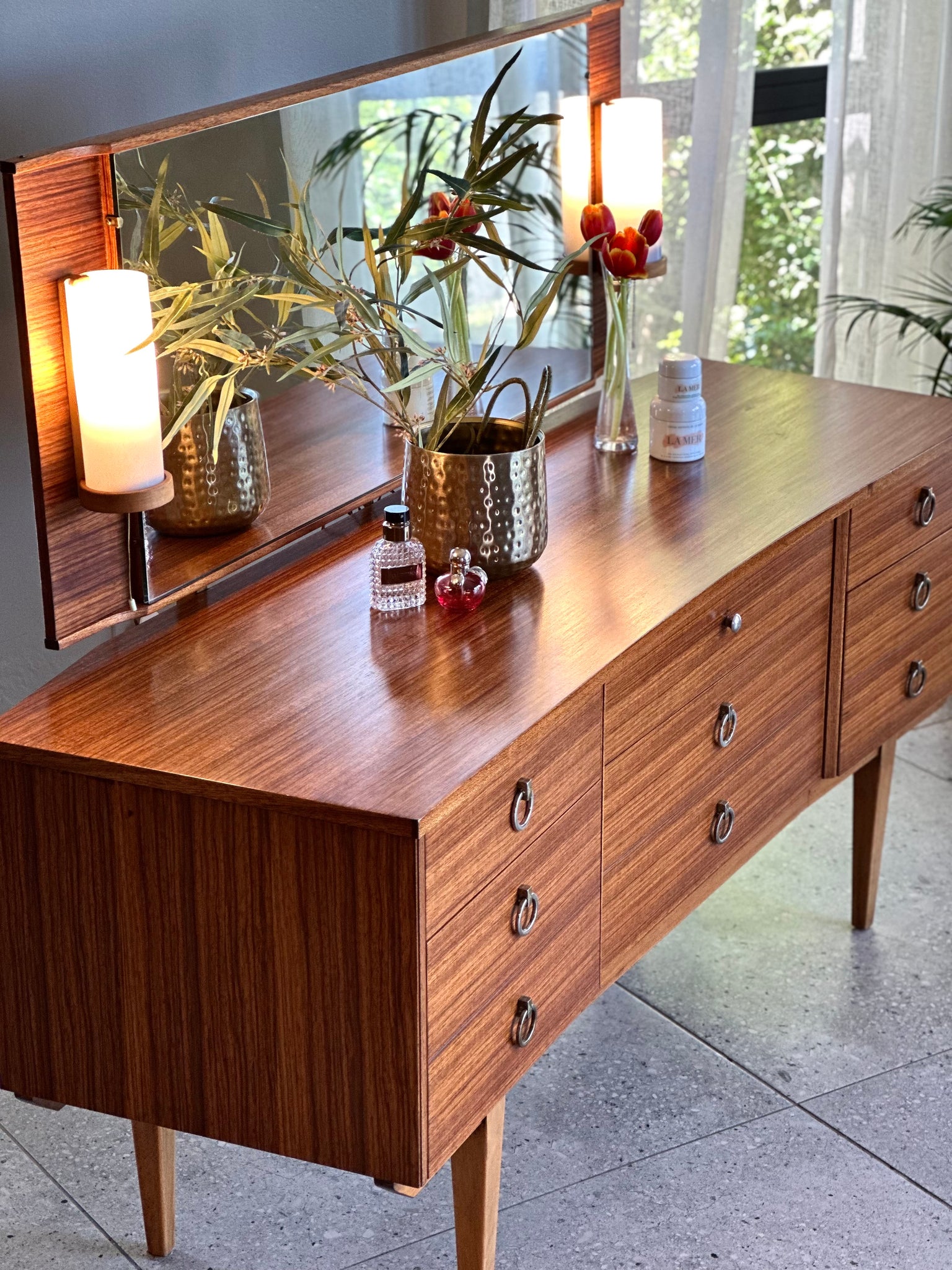 UK Made, Mid-Century Dressing Table & Lamps on Mirror RE-TREND UK Made, Mid-Century Dressing Table & Lamps on Mirror RE-TREND