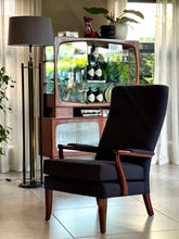 Load image into Gallery viewer, High Back Parker Knoll Armchair
