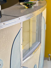 Load image into Gallery viewer, Retro 1950&#39;s Formica Top Bar
