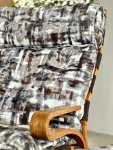 Load image into Gallery viewer, Scandinavian Style Lounge Chair &amp; Ottoman
