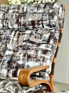 Scandinavian Style Lounge Chair & Ottoman