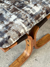 Load image into Gallery viewer, Scandinavian Style Lounge Chair &amp; Ottoman
