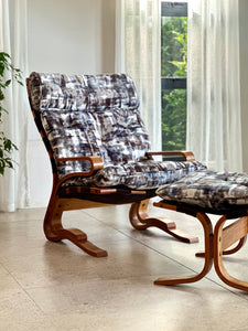 Scandinavian Style Lounge Chair & Ottoman