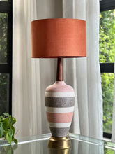 Load image into Gallery viewer, Retro Table Lamp
