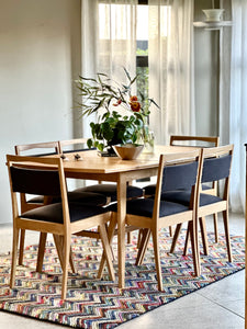 Vintage Dining Set With Extendable Table