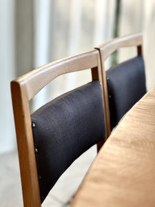 Vintage Dining Set With Extendable Table