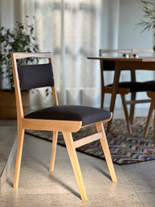 Vintage Dining Set With Extendable Table