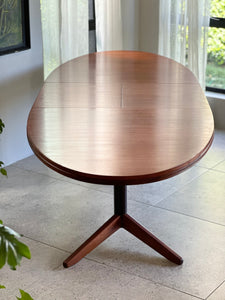 Tabraham for Vorster Extendable Dining Table