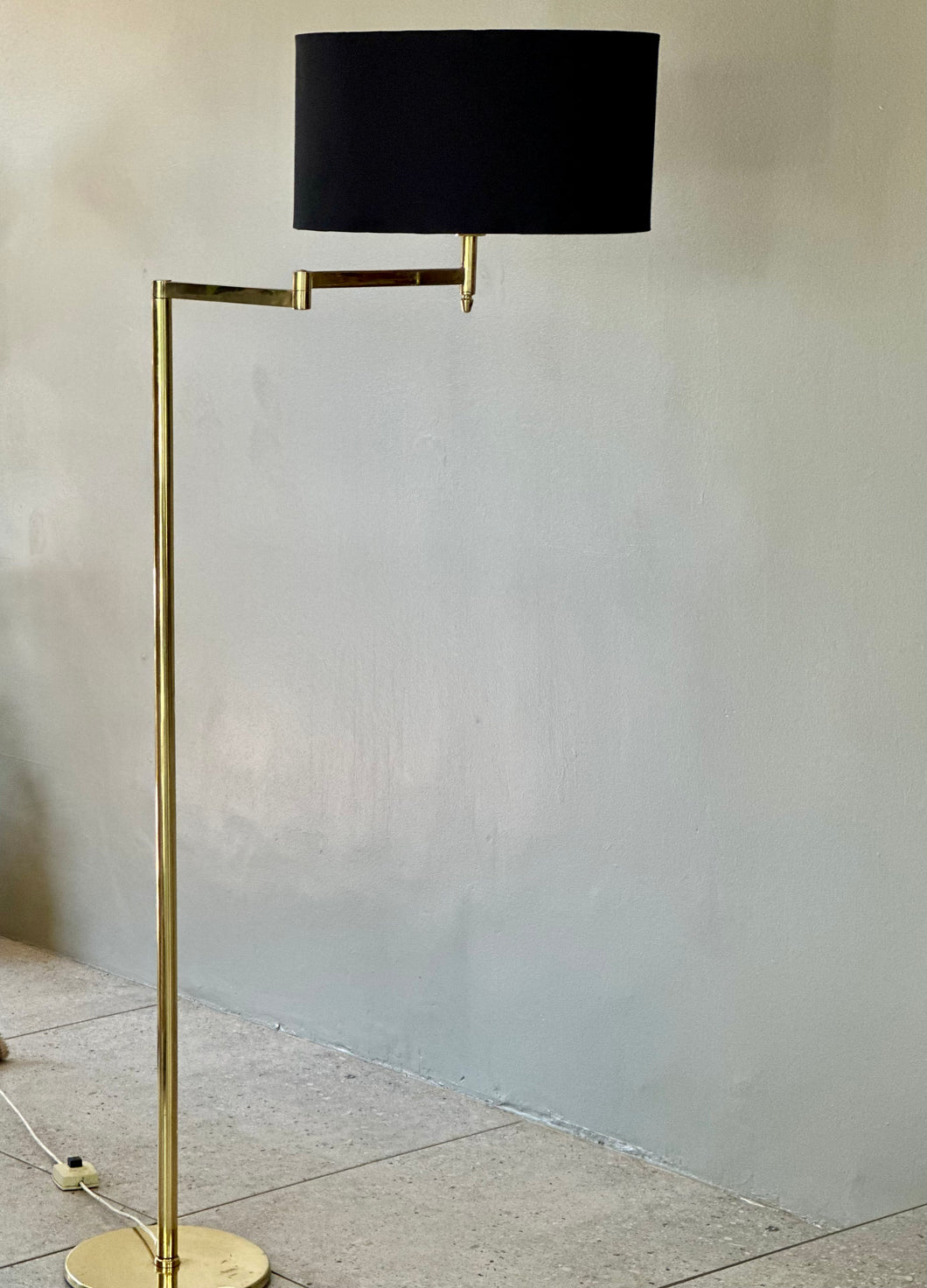 Vintage Solid Brass Standing Lamp, Adjustable Shade – RE-TREND