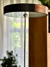 Load image into Gallery viewer, Floor Lamp
