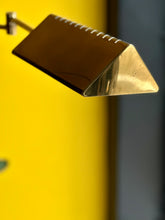 Load image into Gallery viewer, Retro Brass Standing Lamp
