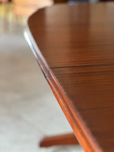Load image into Gallery viewer, John Tabraham for Kallenbach: Refined Extendable Dining Table
