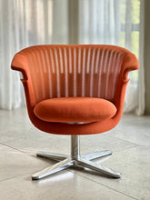Load image into Gallery viewer, Steelcase i2i Swivel Collaborative Chair | Ergonomic Dual Swivel Chair
