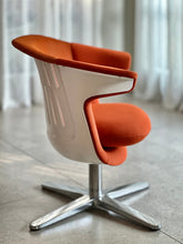 Load image into Gallery viewer, Steelcase i2i Swivel Collaborative Chair | Ergonomic Dual Swivel Chair
