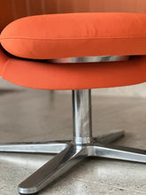Load image into Gallery viewer, Steelcase i2i Swivel Collaborative Chair | Ergonomic Dual Swivel Chair
