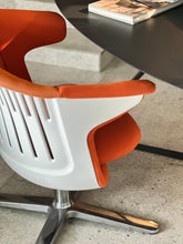 Load image into Gallery viewer, Steelcase i2i Swivel Collaborative Chair | Ergonomic Dual Swivel Chair
