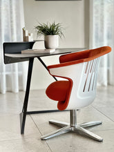 Load image into Gallery viewer, Steelcase i2i Swivel Collaborative Chair | Ergonomic Dual Swivel Chair
