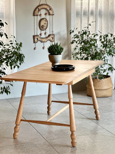 Vintage Drop-Side Dining Table
