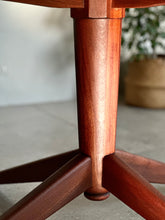 Load image into Gallery viewer, Dining Room Set - Round Table &amp; Six Chairs
