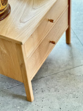 Load image into Gallery viewer, Pair of Oak Pedestals
