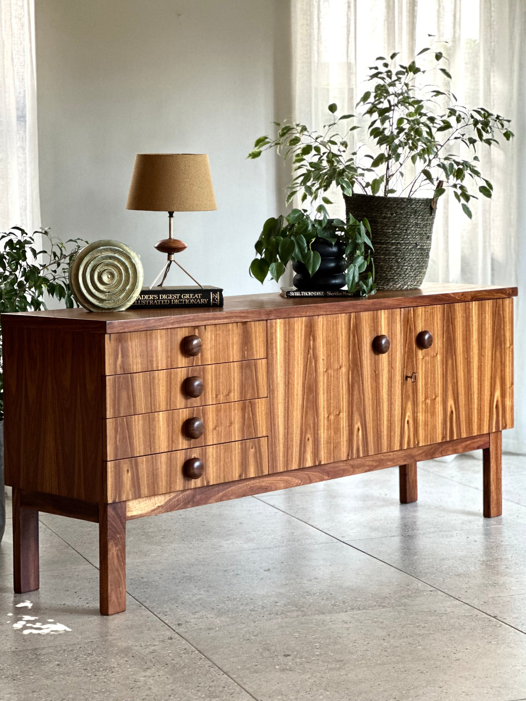 Retro Kiaat Sideboard