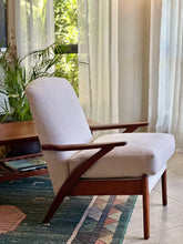 Load image into Gallery viewer, Pair Of Mid-Century &quot;Parker Knoll&quot; Armchairs
