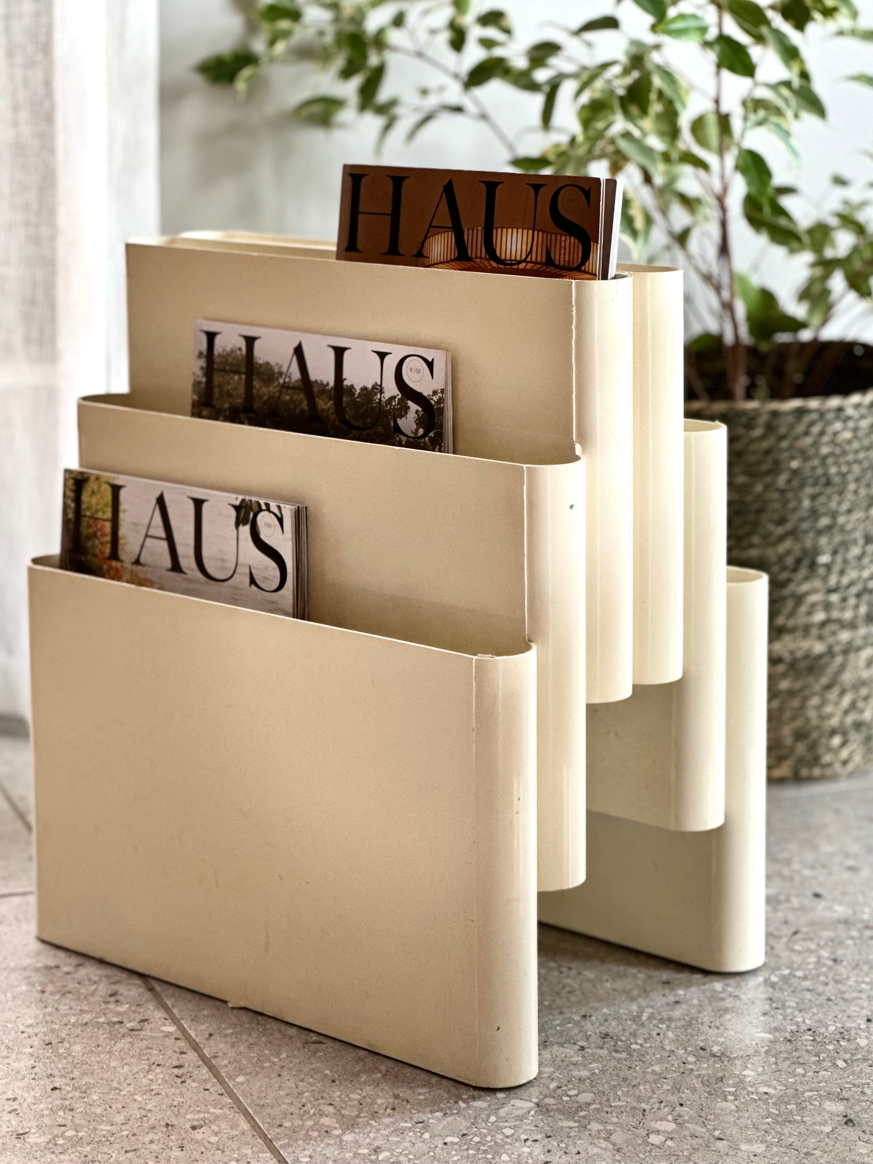 Model 4675 Magazine Holder by Giotto Stoppino for Kartell – RE-TREND