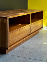 Load image into Gallery viewer, Low Media Unit by Scanteak
