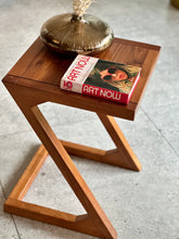 Load image into Gallery viewer, Side Table
