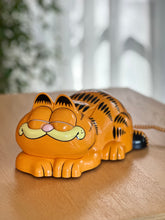 Load image into Gallery viewer, Retro “Tyco” Corded Garfield Telephone
