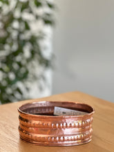 Load image into Gallery viewer, Oval Copper Holder
