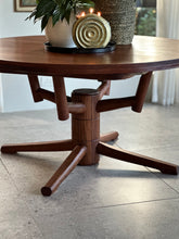 Load image into Gallery viewer, Artecasa Extendable Dining Table &amp; 8 Chairs
