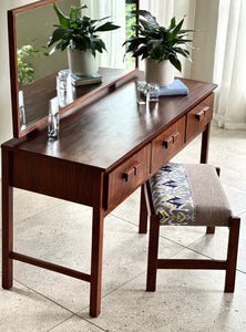 Dressing Table With Chair & Tiltable Mirror