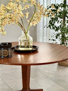 Round Dining Table with Six Matching Chairs