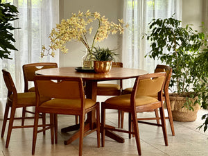 Round Dining Table with Six Matching Chairs