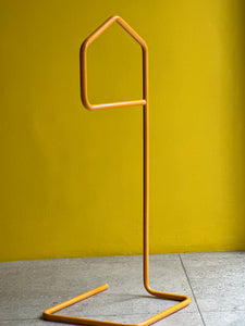 Minimalist Metal Dumb Valet