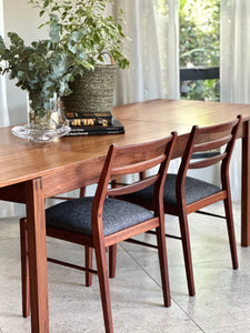 Mid-Century Kiaat Extendable Dining Table