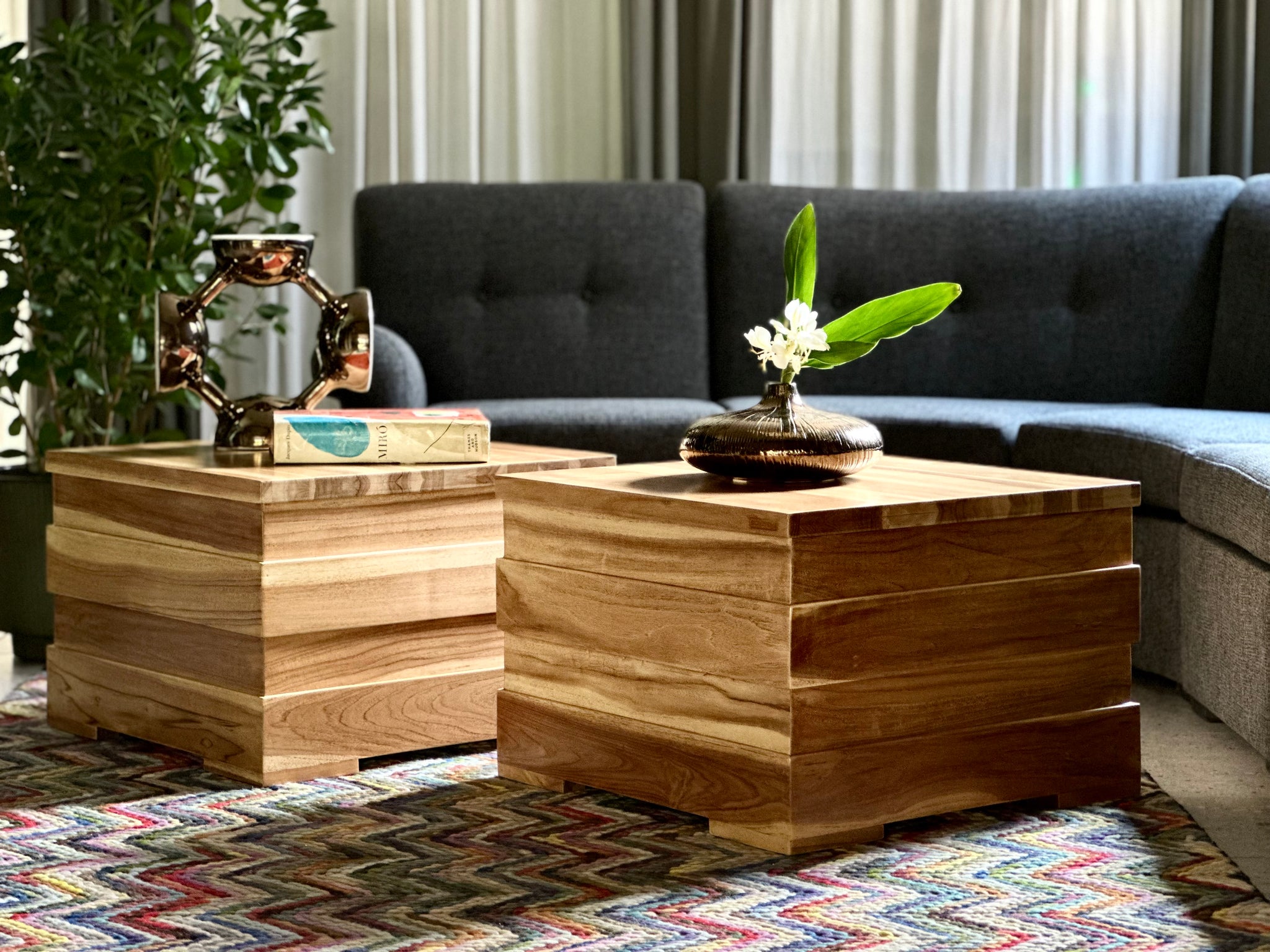 Pedestals – Tagged 