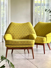 Load image into Gallery viewer, A Perfect Pair of 1960's Parker Knoll Armchairs

