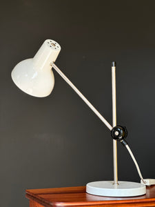 Retro Adjustable Vomak White Desk Lamp