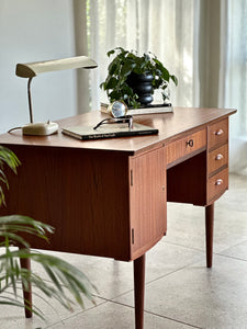 Scandinavian Double-Sided Teak Freestanding Desk